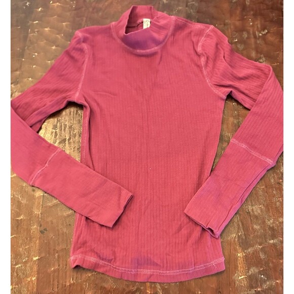 Free People Intimately So Soft Raspberry Turtle Neck XS C13 - Picture 1 of 9